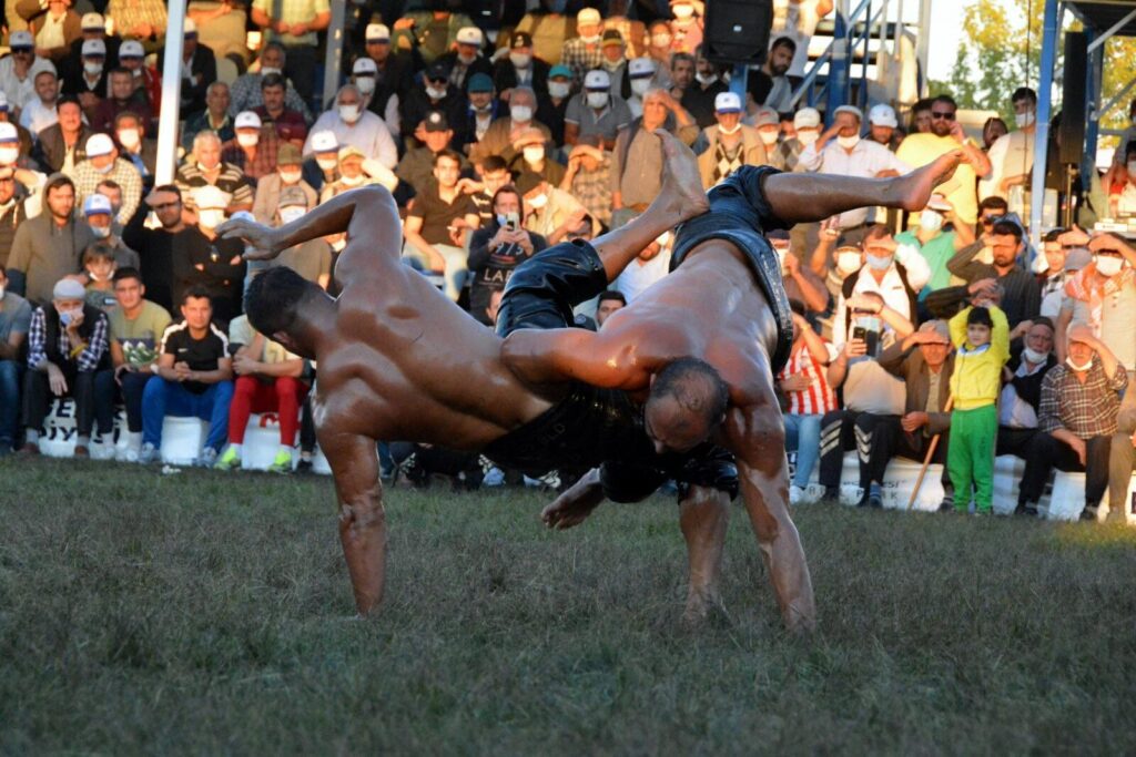 Yunusemre’de Yuntdağı Yağlı Güreşleri’ne geri sayım
