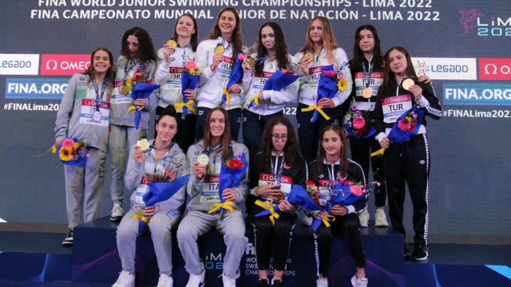 Yüzücülerimizden Dünya Gençler Şampiyonası’nda ilk madalya