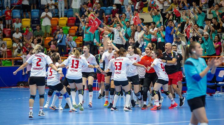 A Milli Kadın Hentbol Takımı, İngiltere mesaisine başlıyor