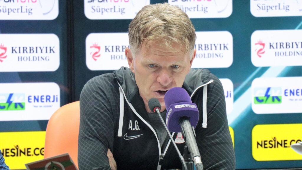 Alfons Groenendijk: Defansımız yine sınıfta kaldı