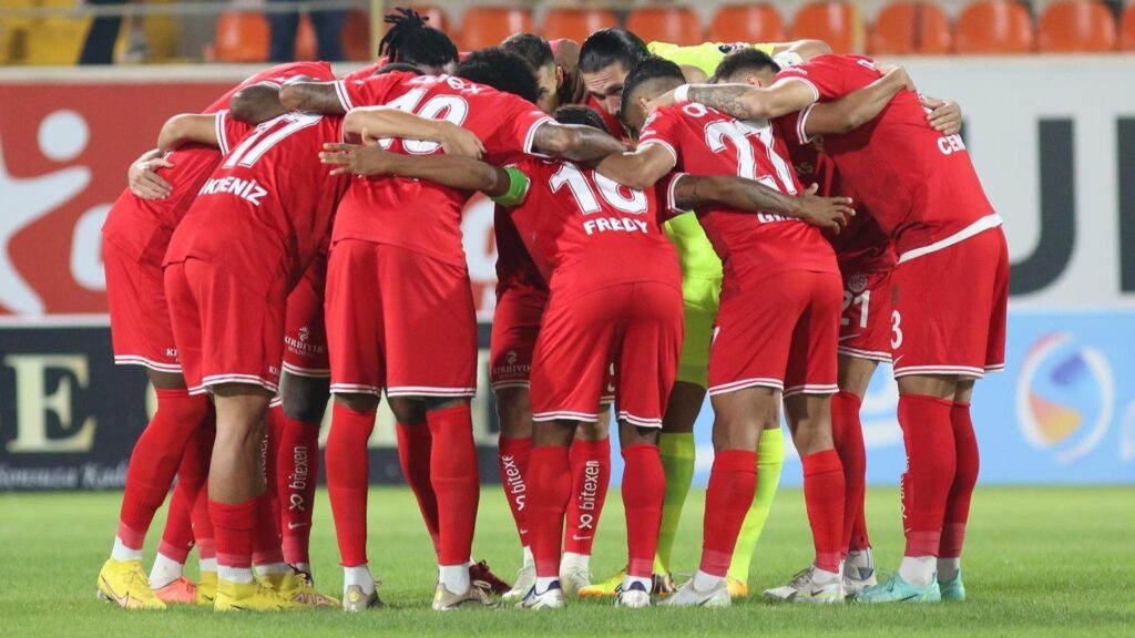 Antalyaspor, son 6 haftanın en az puan toplayan takımı