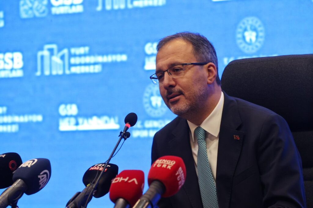 Bakan Kasapoğlu açıkladı: 44 branşta 3 bin 711 madalya!