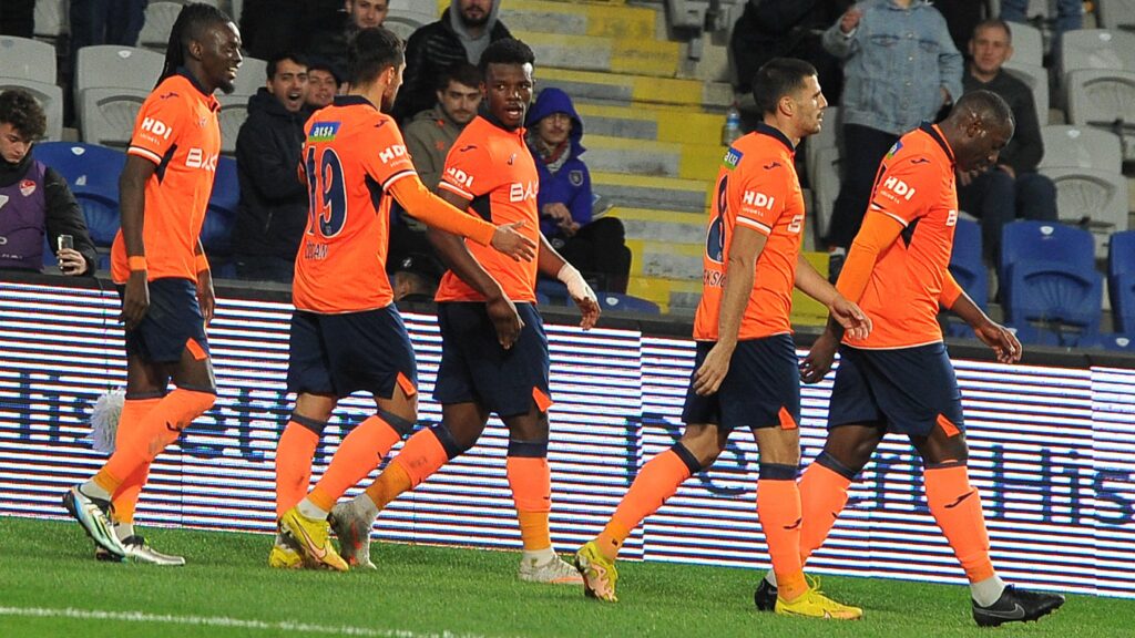 Başakşehir kaldığı yerden!