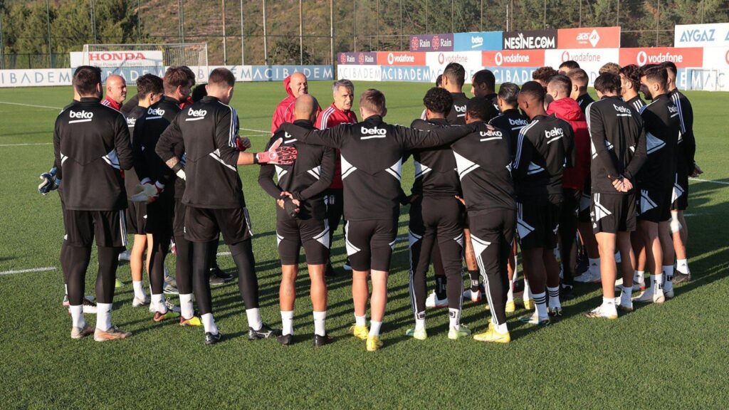 Beşiktaş’ın Ümraniyespor maçı kamp kadrosu belli oldu