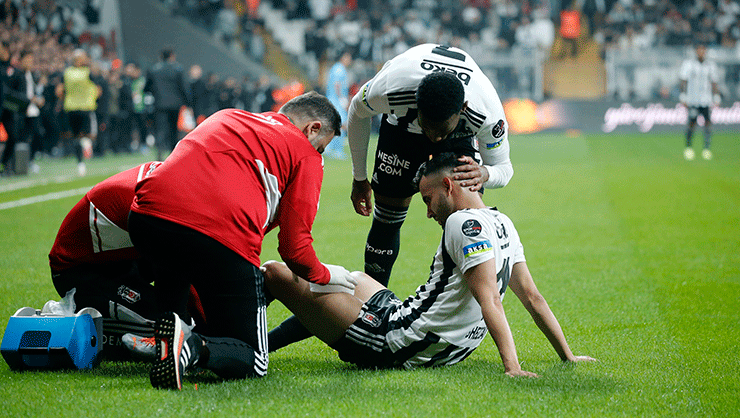 Beşiktaş’ta neler oluyor? Sakatlık tartışması