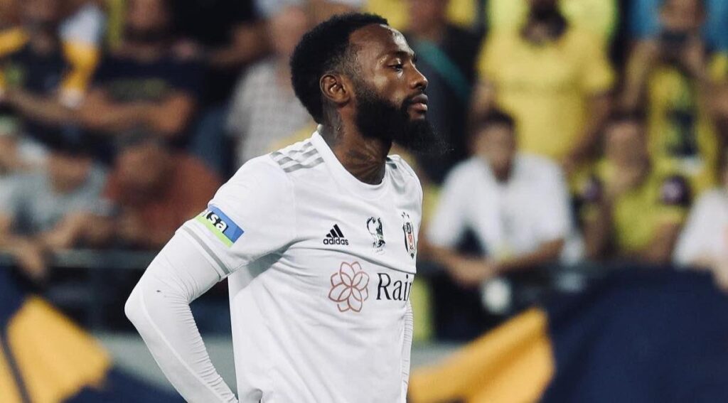 Beşiktaş’ta Nkoudou sürprizi!