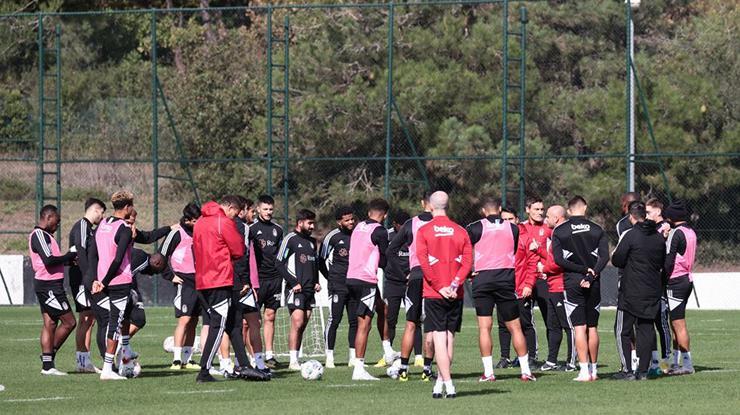 Beşiktaş’ta Valerian Ismael, tesislerden ayrıldı!