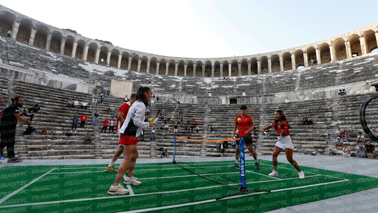 BNP Paribas Davis Cup Juniors-Billie Jean King Cup Juniors Finalleri açılış seremonisi Aspendos’ta gerçekleşti