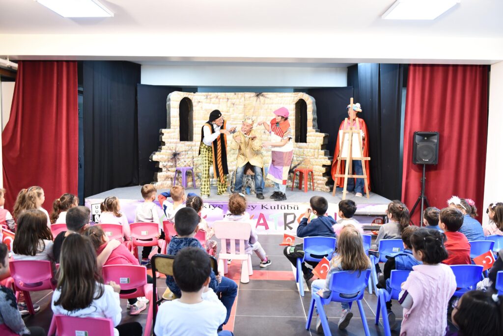 Cumhuriyet Bayramı İzmir Şirinyer Hipodromu’nda kutlandı