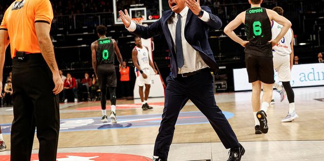 Ergin Ataman Anadolu Efes – Darüşşafaka maçında diskalifiye oldu!