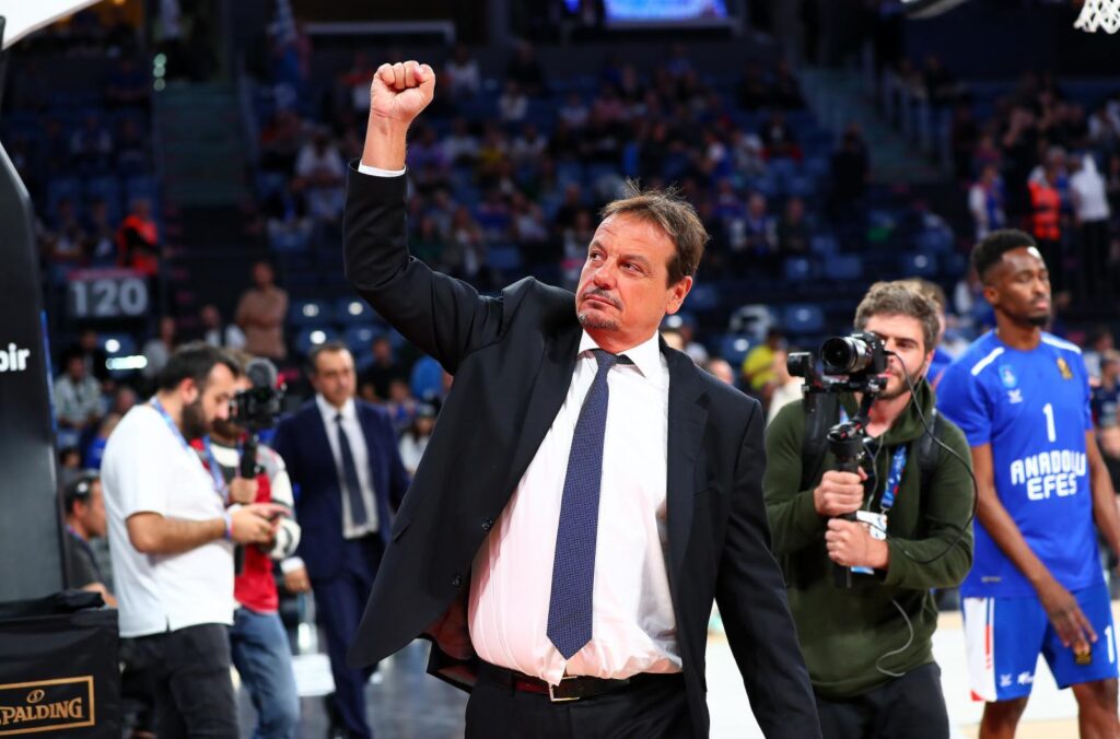 Ergin Ataman: “Bu Sezon EuroLeague’de Anadolu Efes – Olimpia Milano Finali Olacak”