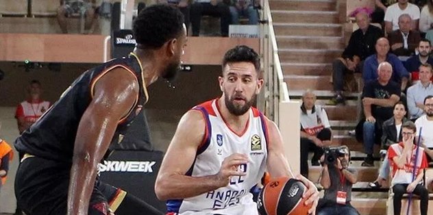 Euroleague’den Anadolu Efes maçı açıklaması! Hakem hatası var