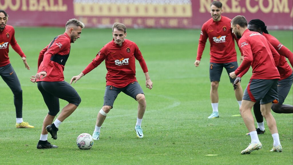 Galatasaray’da Okan Buruk’tan yerli neşteri