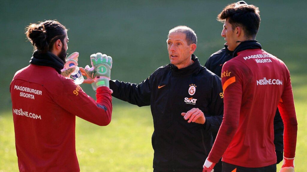 Galatasaray’ın eski kaleci antrenörü Ricard Segarra, Brighton’da