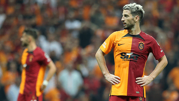 Galatasaraylı futbolcu Mertens’ten 16 yıl sonra bir ilk