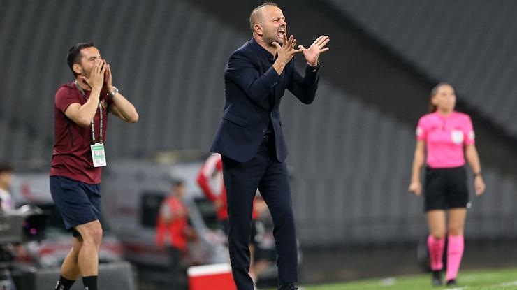 İstanbulspor’da sürpriz ayrılık!