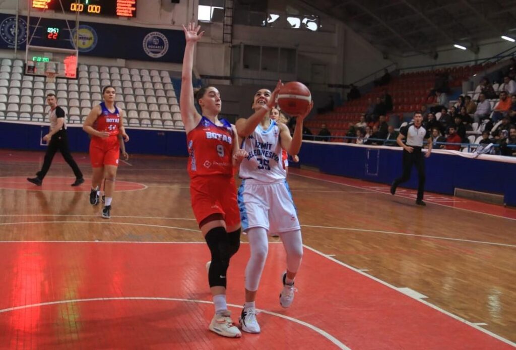 İzmit Belediyespor-BOTAŞ Gelişim maç sonucu: 81-70