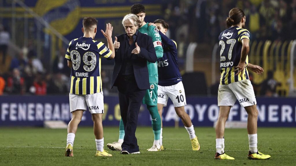 Ligde zirve yapan Fenerbahçe için sıra Avrupa’da