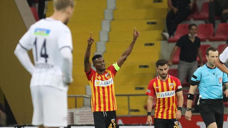 Mensah’tan Galatasaray açıklaması