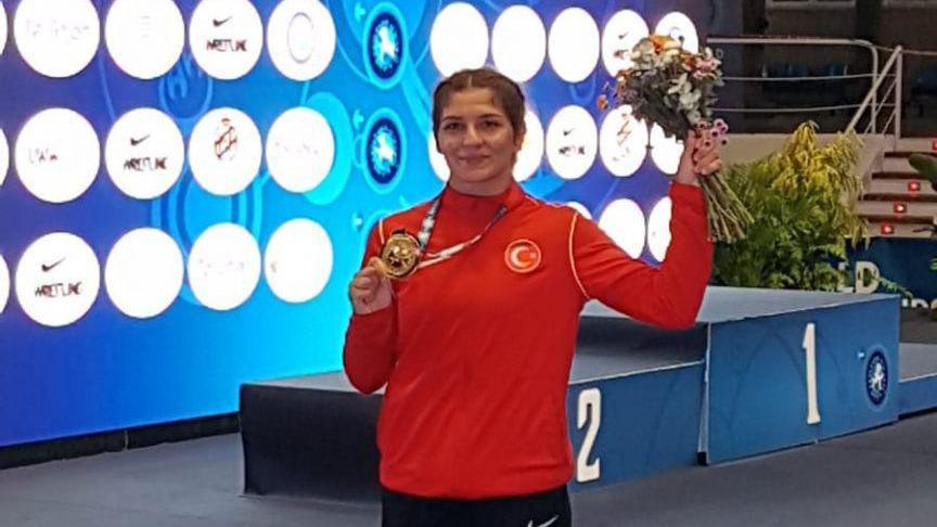 Nesrin Baş dünya şampiyonu oldu!