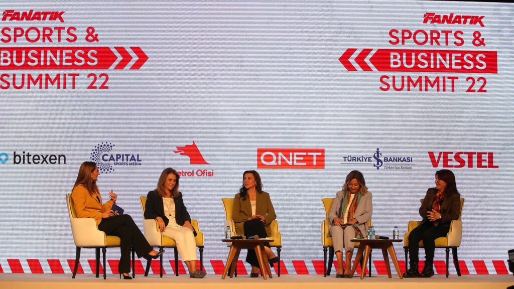 Sporun zirvesi Fanatik Sports & Business Summit 2022 gerçekleşti