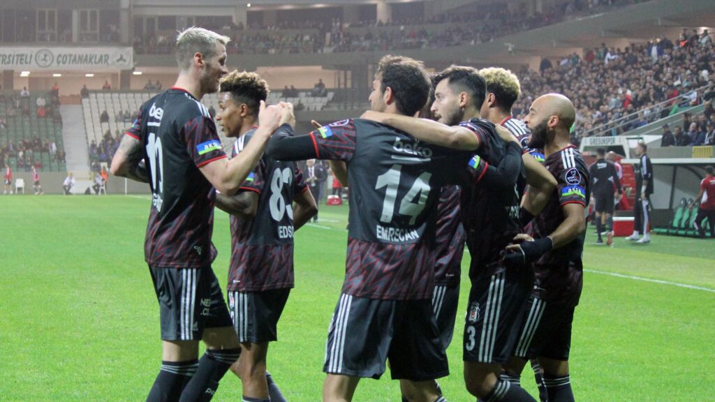 Süper Lig nefes kesen rekabet