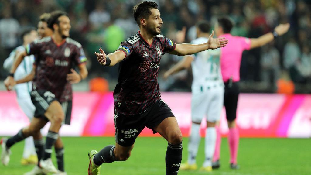 Tayyip Talha Sanuç: Odaklandığım tek şey Beşiktaş ile şampiyonluk yaşamak