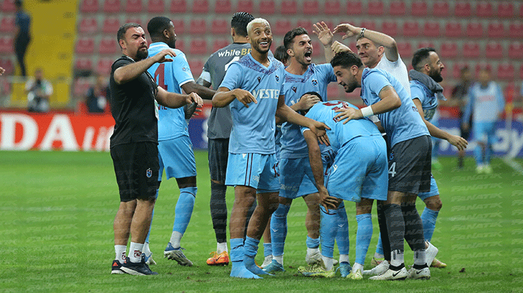 Trabzonspor’da Umut Bozok sitem etti: Böyle şeyler olmamalı, çok zoruma gitti!