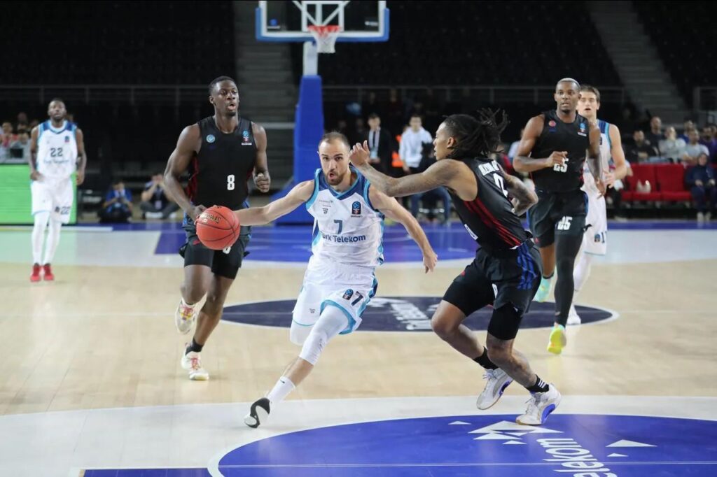 Türk Telekom-Paris Basketball maç sonucu: 75-90