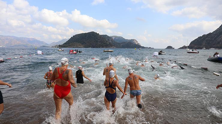 Aquamasters Yüzme Şampiyonası’nın Marmaris etabı tamamlandı
