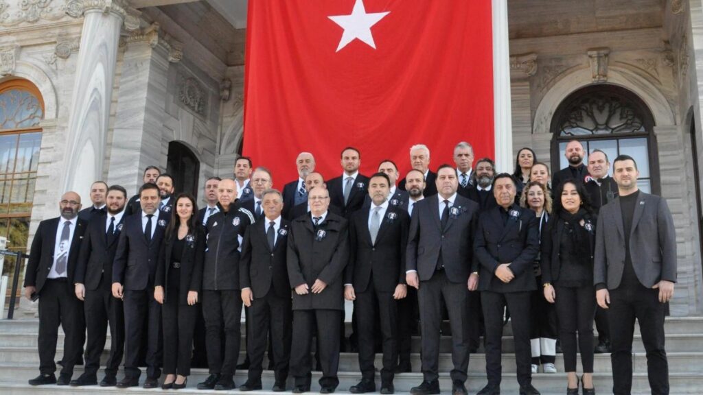 Beşiktaş Kulübü, Atatürk’ü Dolmabahçe’de andı