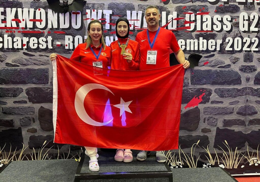 Elazığlı tekvandocu Gülse Polat, Romanya’daki turnuvada birinci oldu