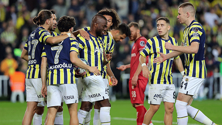 Fenerbahçe seriye bağladı