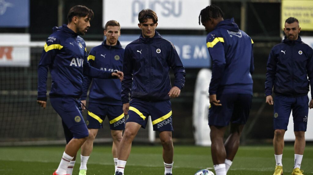 Fenerbahçe, Sivasspor maçına hazır
