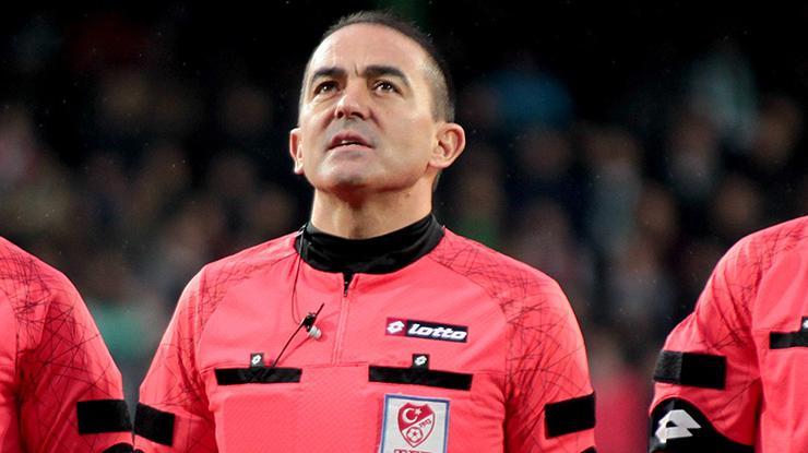 Fenerbahçe – Sivasspor maçının VAR hakemi belli oldu