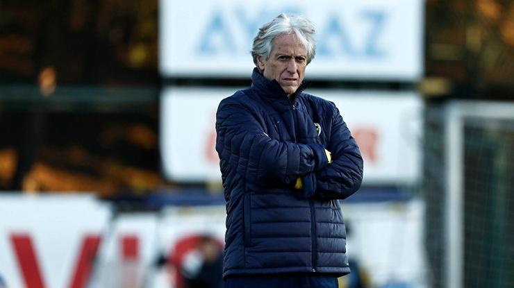 Fenerbahçe’de transfer rotası milli oyuncu!