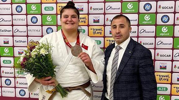 Hilal Öztürk’ten Bakü Grand Slam’de bronz madalya