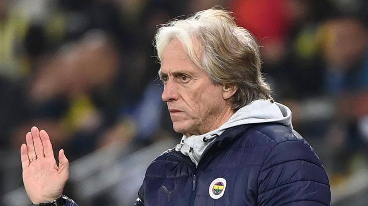 Jorge Jesus: ‘Artık lige odaklanın’