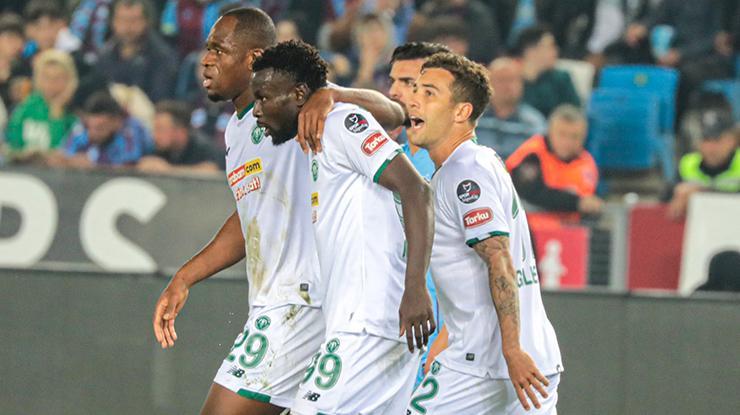 Konyaspor’dan Trabzon’da müthiş geri dönüş!