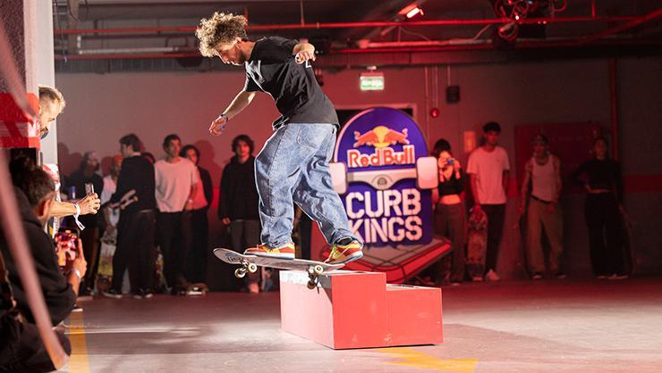 Red Bull Curb Kings’te Türkiye’nin en iyi kaykaycıları bir araya geldi