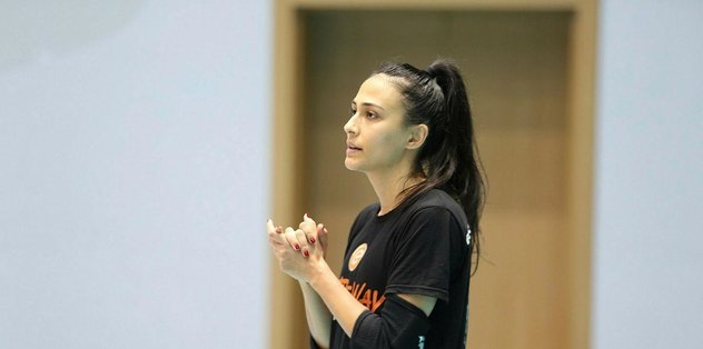 Simge Aköz’den Vakıfbank maçı öncesi taraftara mesaj: Bize destek olmalarını bekliyoruz