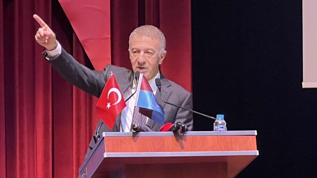 Ahmet Ağaoğlu açıkladı: Transfer olabilir ancak…