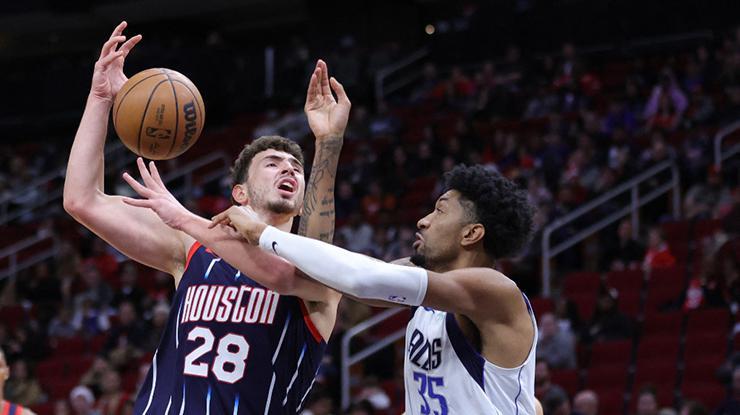 Alperen Şengün’den Dallas potasına 11 sayı