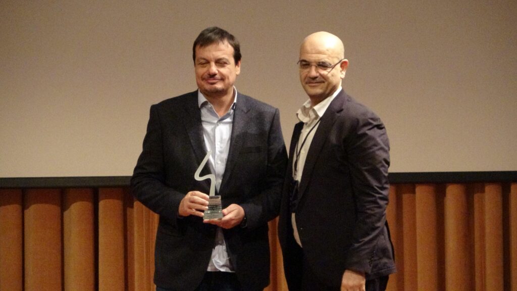 Anadolu Efes’e 4 ödül birden