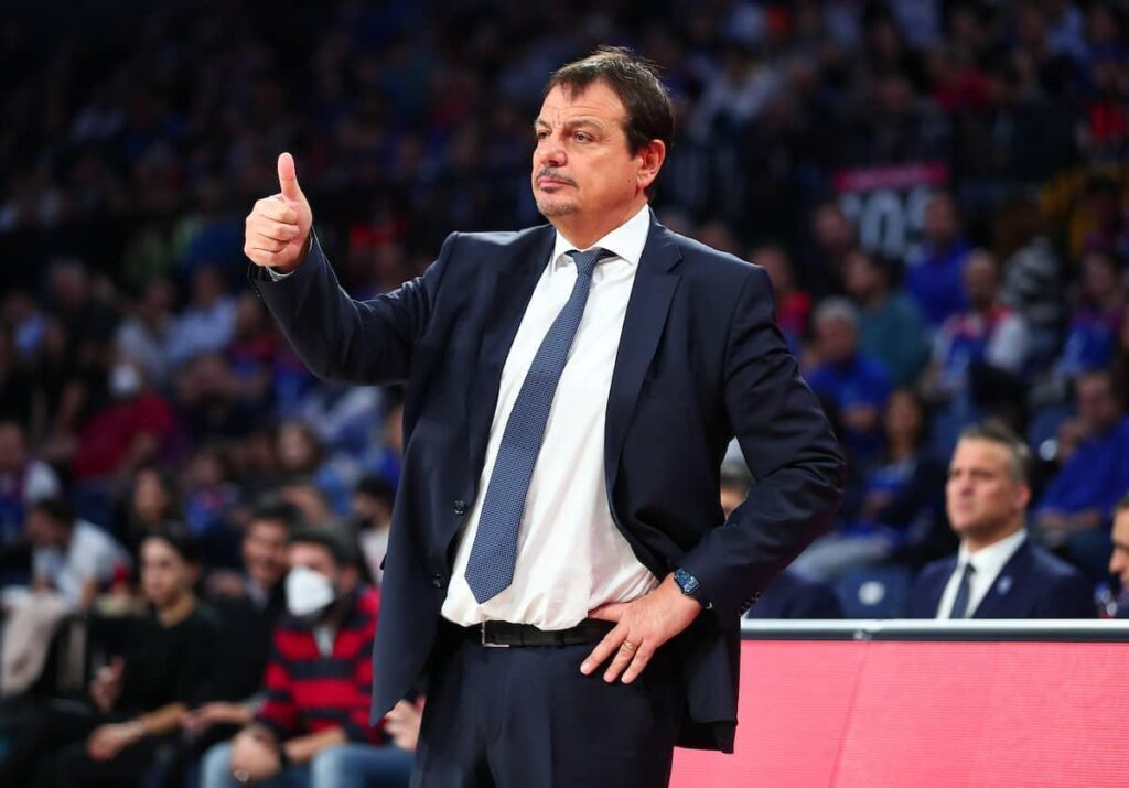 Anadolu Efes’te Ergin Ataman üstünü çizmişti!