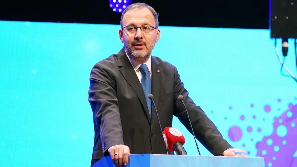 Bakan Kasapoğlu: 2022 yılında 50’den fazla branşta 5 bin 300 uluslararası madalyamız var