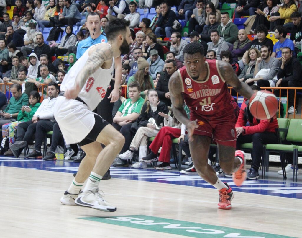 Basketbol Süper Ligi: Konyaspor: 76 – Galatasaray Nef: 73