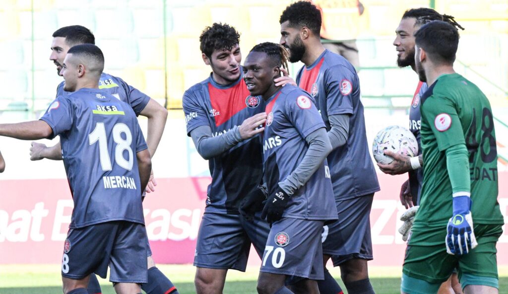 Ebrima Colley: Pirlo hepsinden farklı