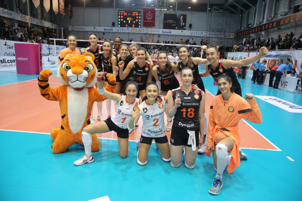 Eczacıbaşı Dynavit, Galatasaray’a set vermedi