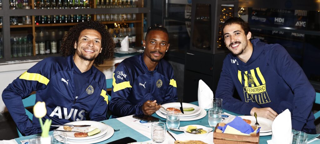 Fenerbahçe’de oyuncular moral depoladı